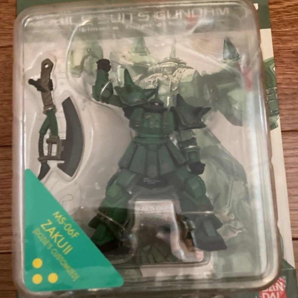NIB BAN DAI FW MOBILE SUITS GUNDAM 7 ZAKU II MS-06F